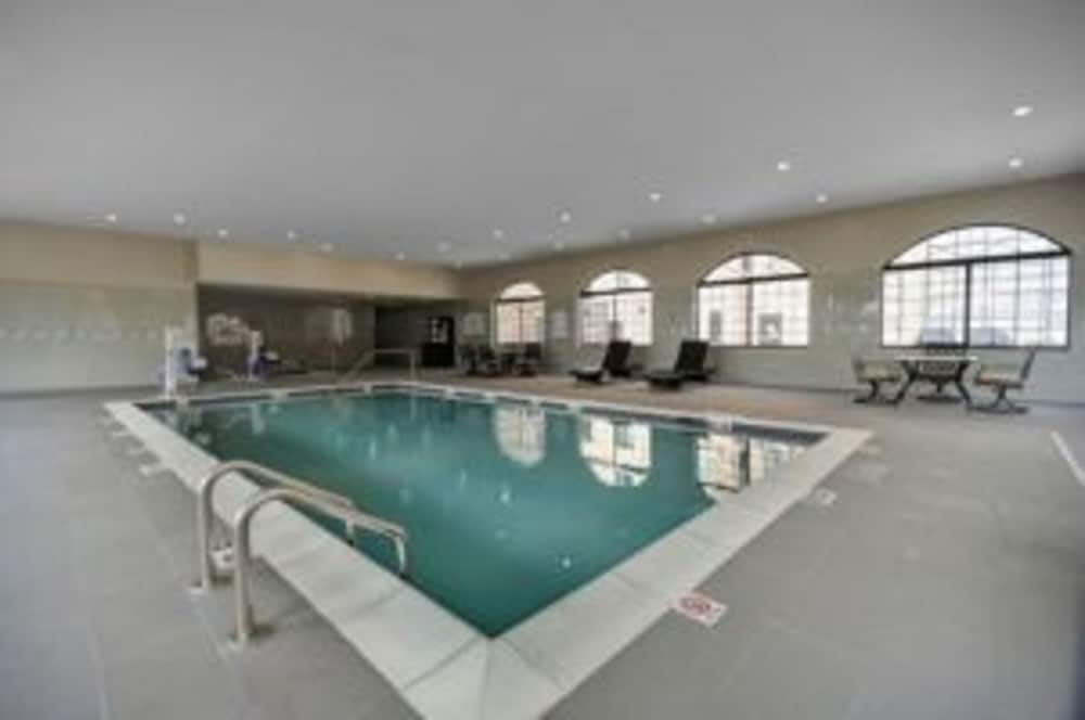 Staybridge Suites Dearborn MI by IHG - photo 12