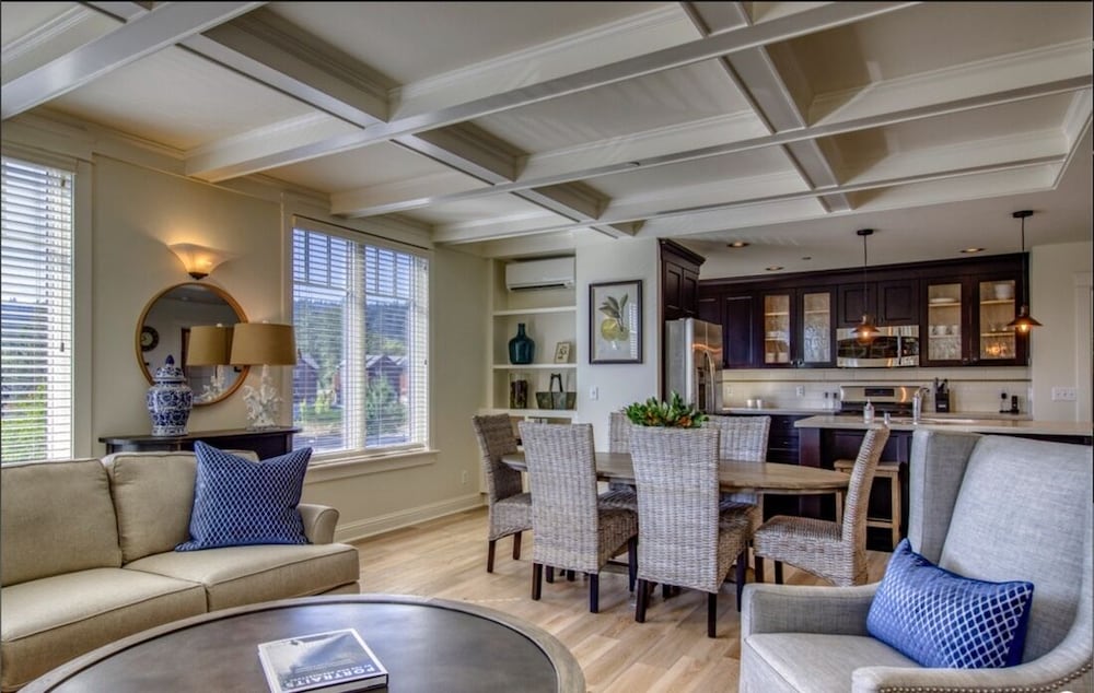 The Inn at Pleasant Beach - photo 25