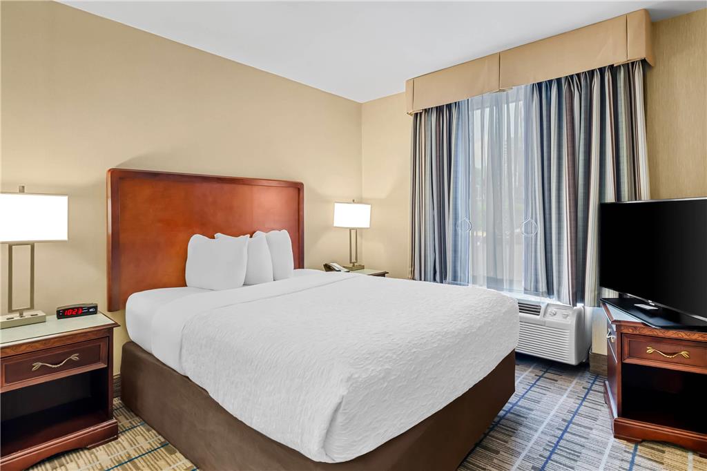 MainStay Suites Roanoke Airport - photo 15