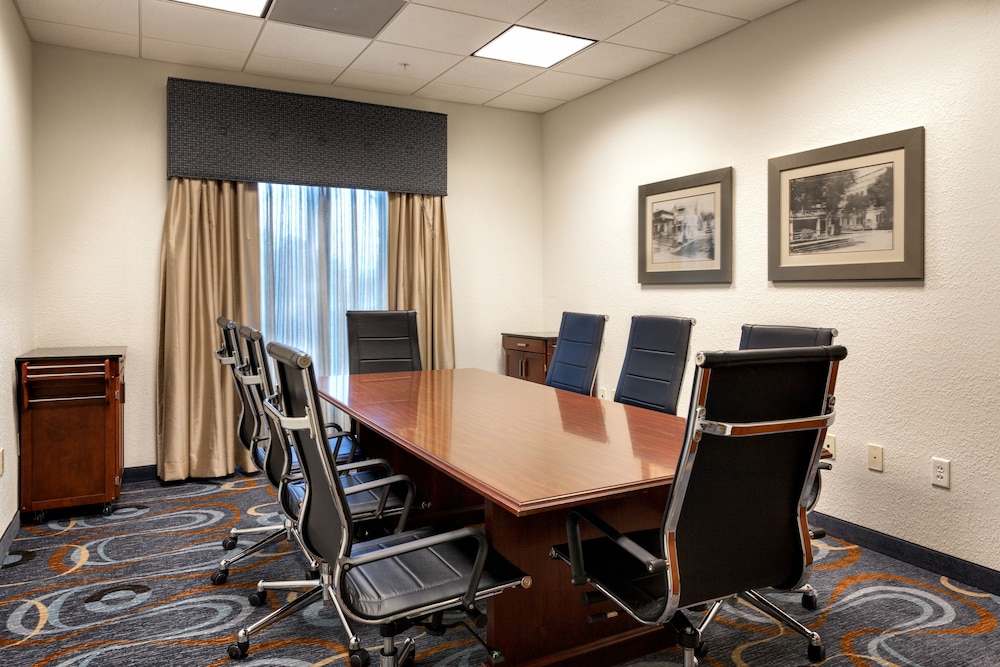 Holiday Inn Express Hotel and Suites Arcadia by IHG - photo 21