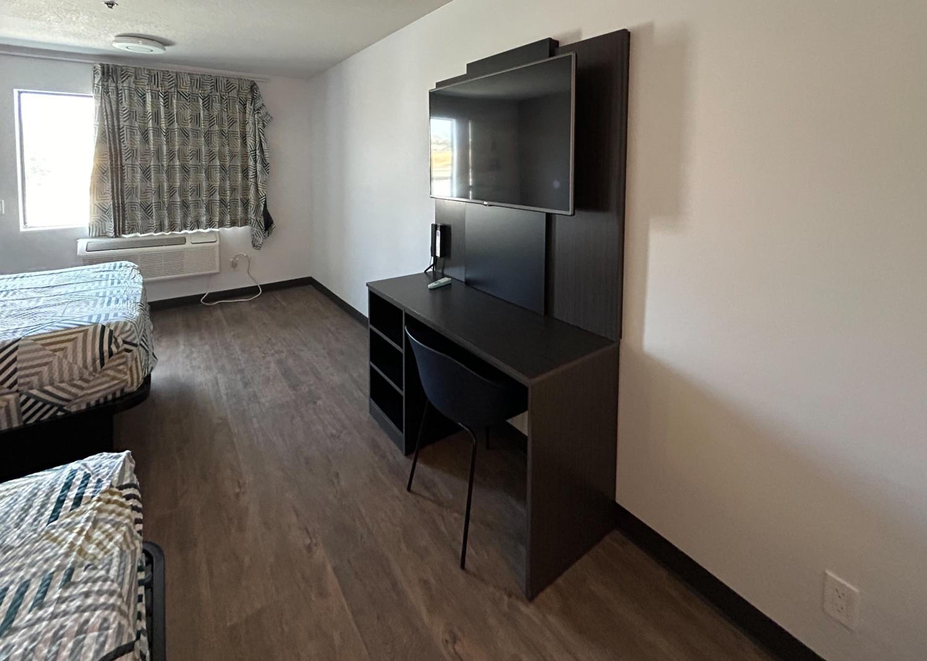 Motel 6 Lake Elsinore CA - photo 9