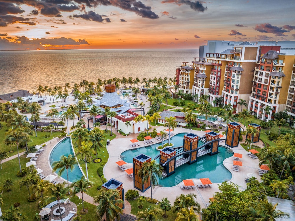 Elite Vacation Club in Cancun, Mexico