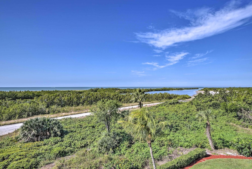 Resort Condo with Balcony and Stunning Ocean Views - photo 15