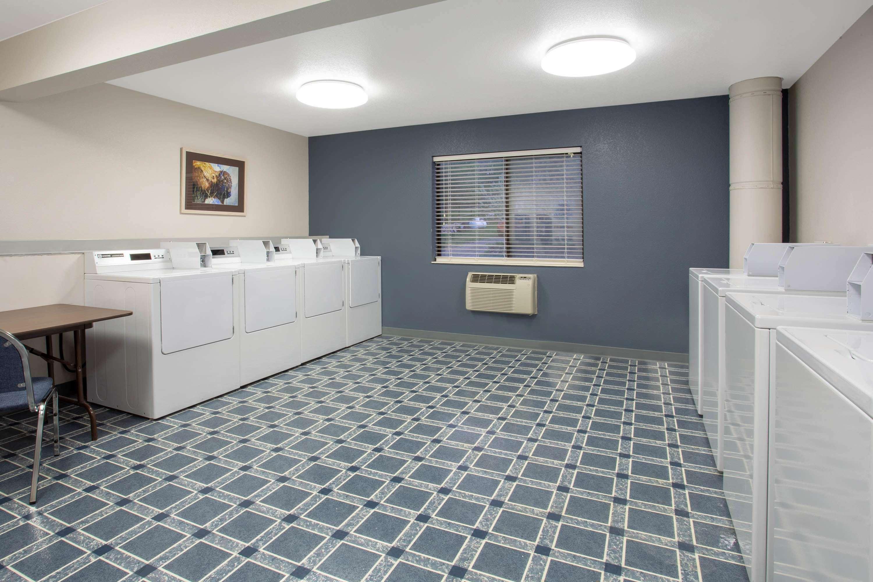 Travelodge by Wyndham Gardiner Yellowstone Park N. — hotel in Gardiner