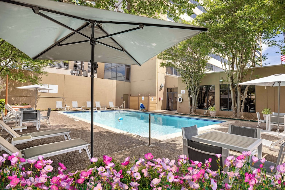 DoubleTree by Hilton Houston Medical Center Hotel & Suites - photo 41
