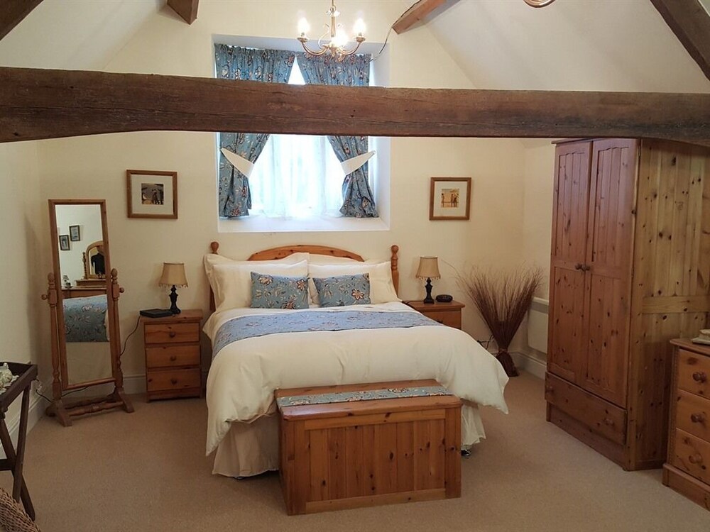 The Clanfield Tavern — Bampton — photo 4