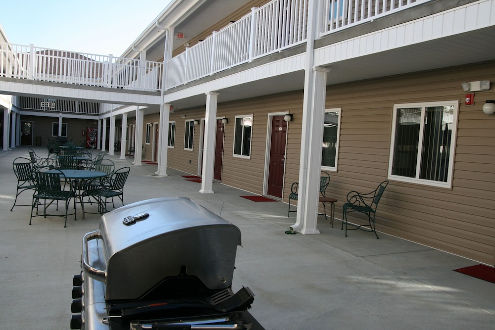 Affordable Suites Mooresville LakeNorman - photo 33