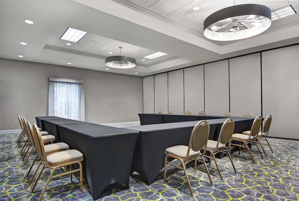 Hampton Inn Gallatin - photo 45
