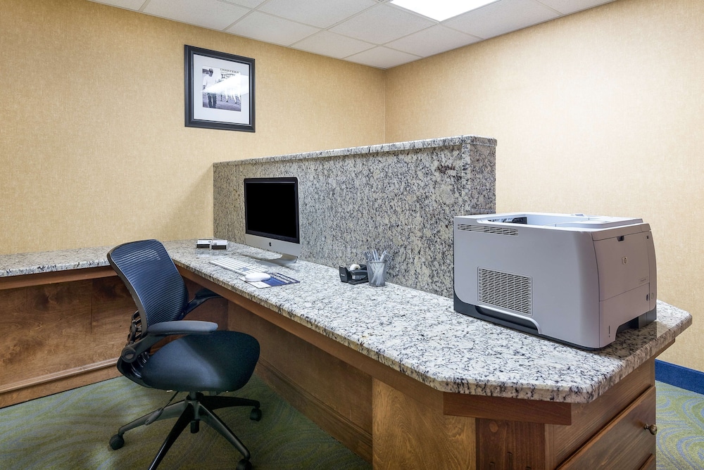Hampton Inn & Suites Florence Center - photo 34