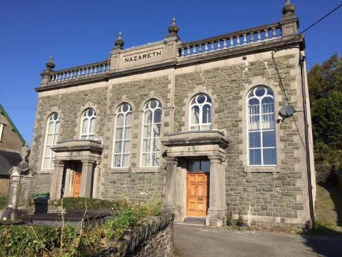 1 Chapel Nazareth — 4-Star Luxury Hotel in Penrhyndeudraeth, United Kingdom
