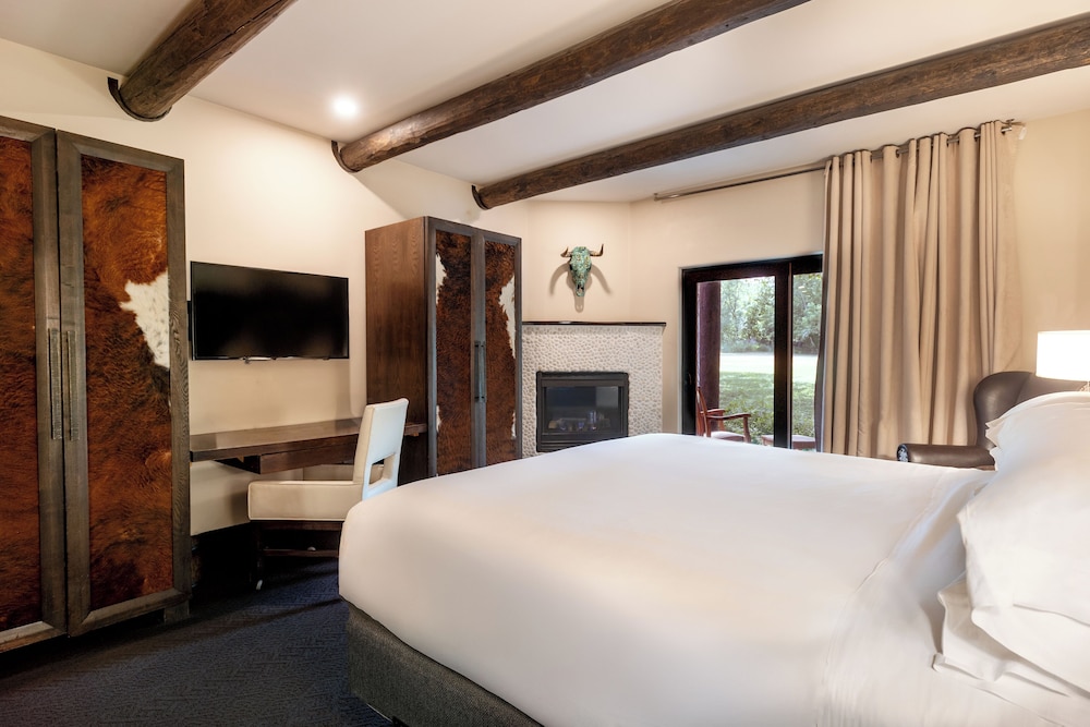 El Monte Sagrado Living Resort & Spa - photo 11