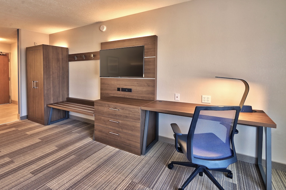Holiday Inn Express Socorro by IHG - photo 15