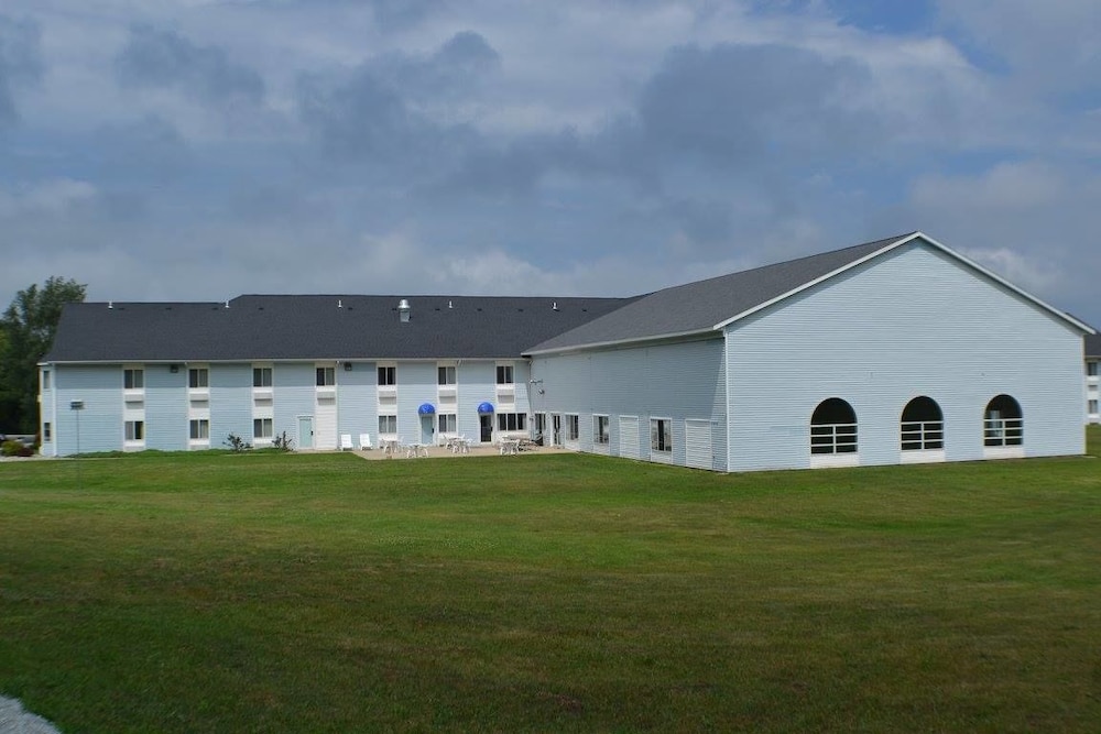 Dunes Express Inn & Suites - photo 35