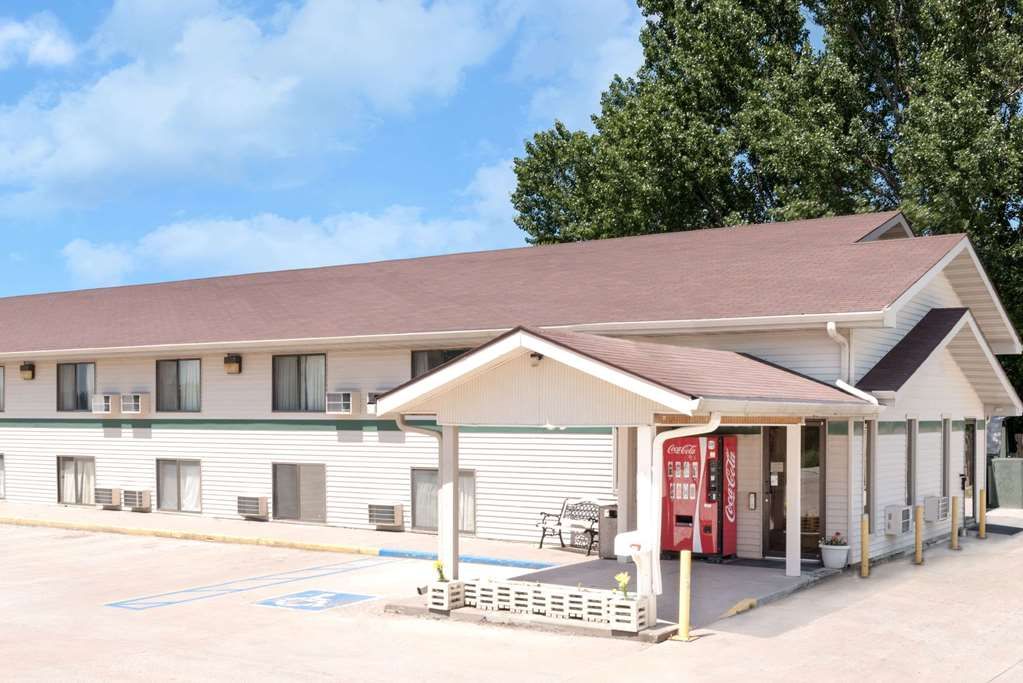 Super 8 Valley City in Valley, United States