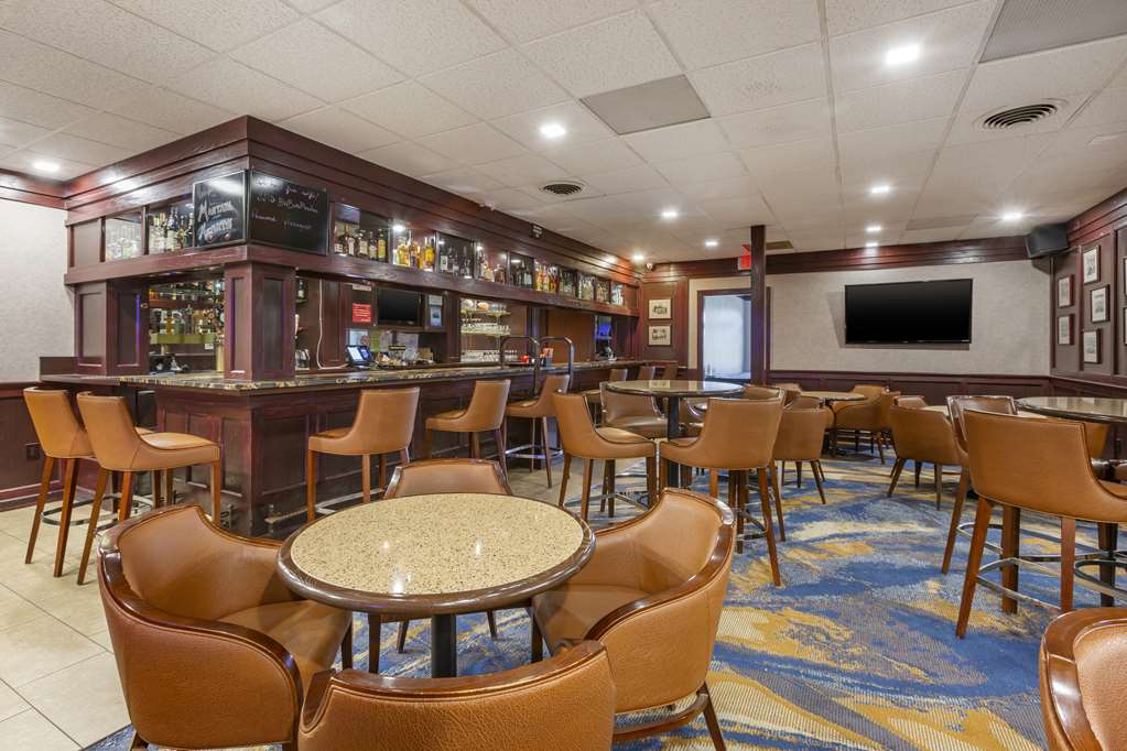 Best Western Plus Butte Plaza Inn - photo 5