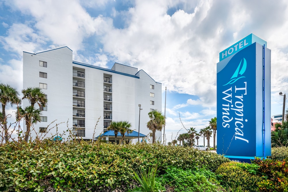 Tropical Winds Oceanfront Hotel - photo 90