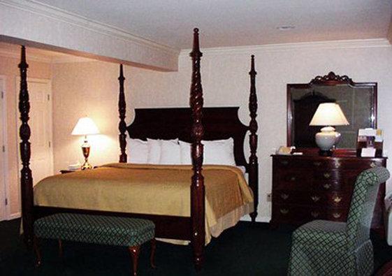 Quality Inn At General Lee's Headquarters - photo 10