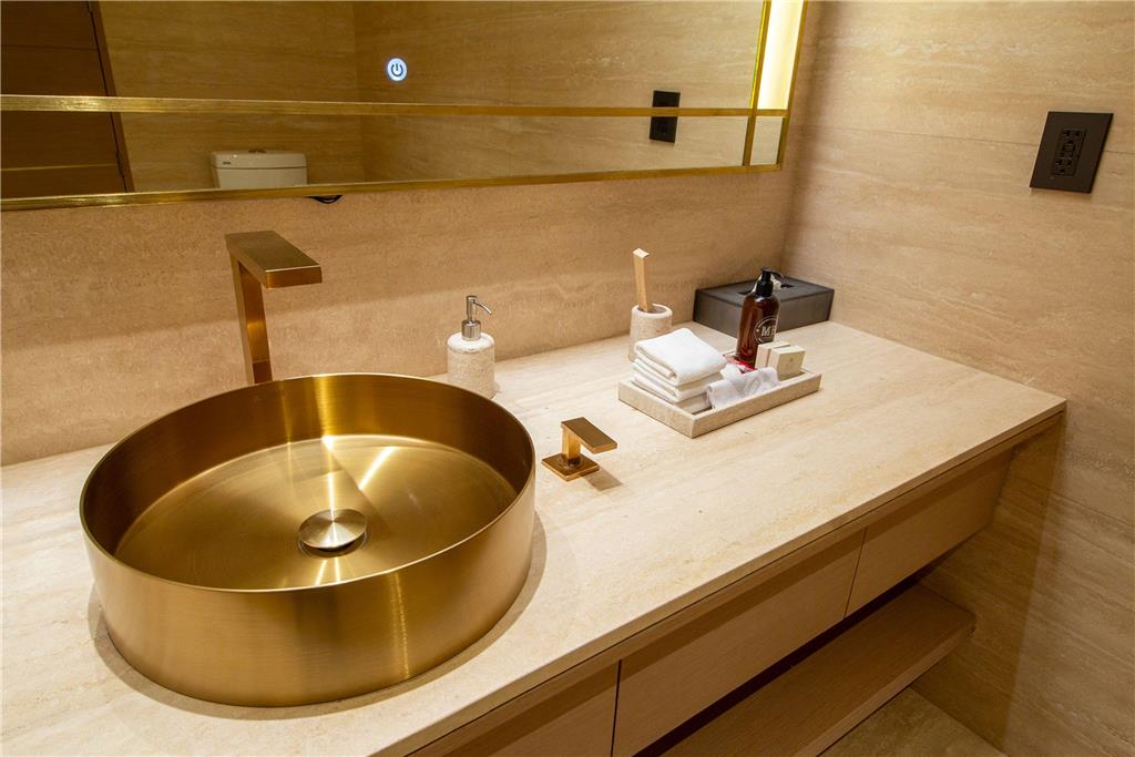 Viceroy Superior Suite bathroom