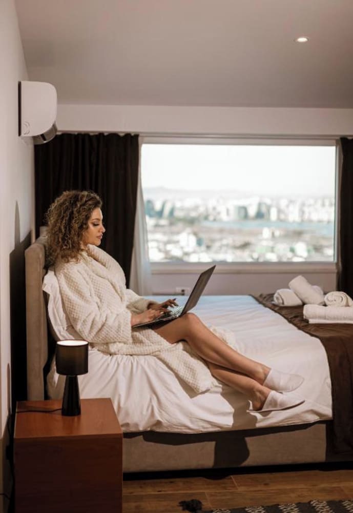 Olivar Hotel Tirana — hotel in Farka E Madhe
