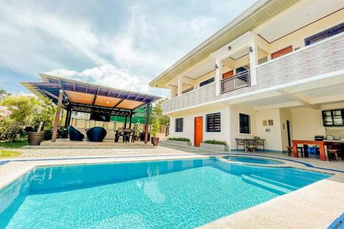 Cevy’s Place Exclusive Resthouse pet-friendly hotel Lilio