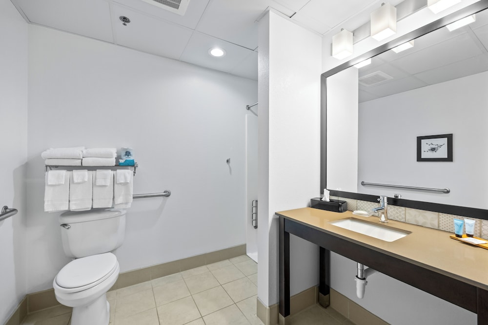 Country Inn & Suites by Radisson Marinette WI - photo 32