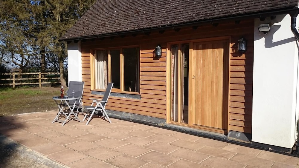 The Elms Annex 7230875 — Buntingford