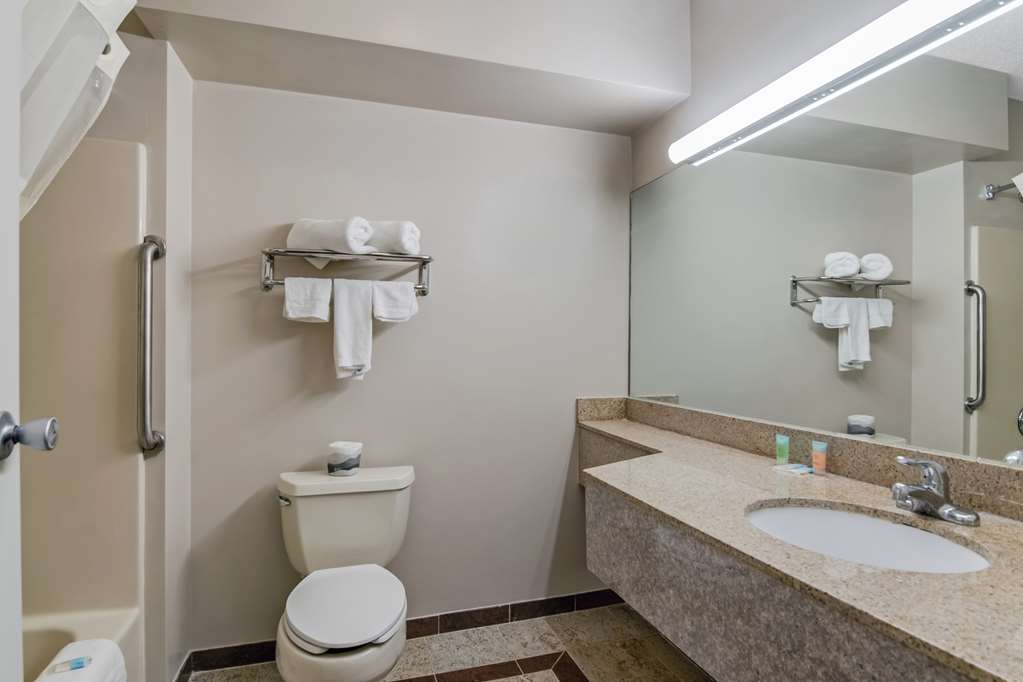 Americas Best Value Inn Torrington CT - photo 25