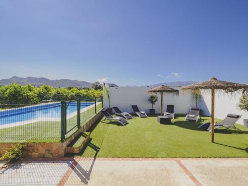 Cubo's Casa Fernando — 4-Star Luxury Hotel in Cartama, Spain