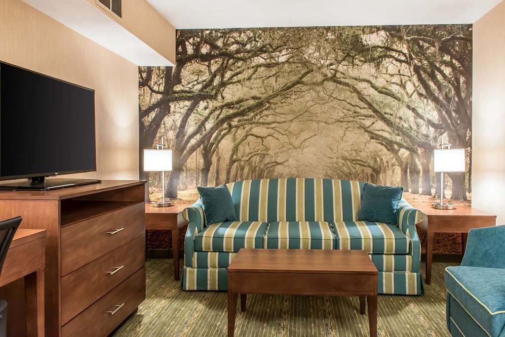 Quality Inn Bedford - photo 32