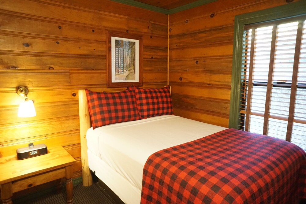 Shaver Lake Village Hotel - photo 45