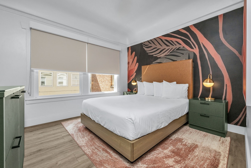 Nob Hill Hotel - photo 30