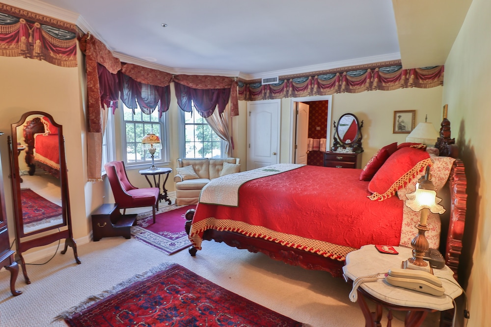 The Cypress Inn Bed & Breakfast - photo 6