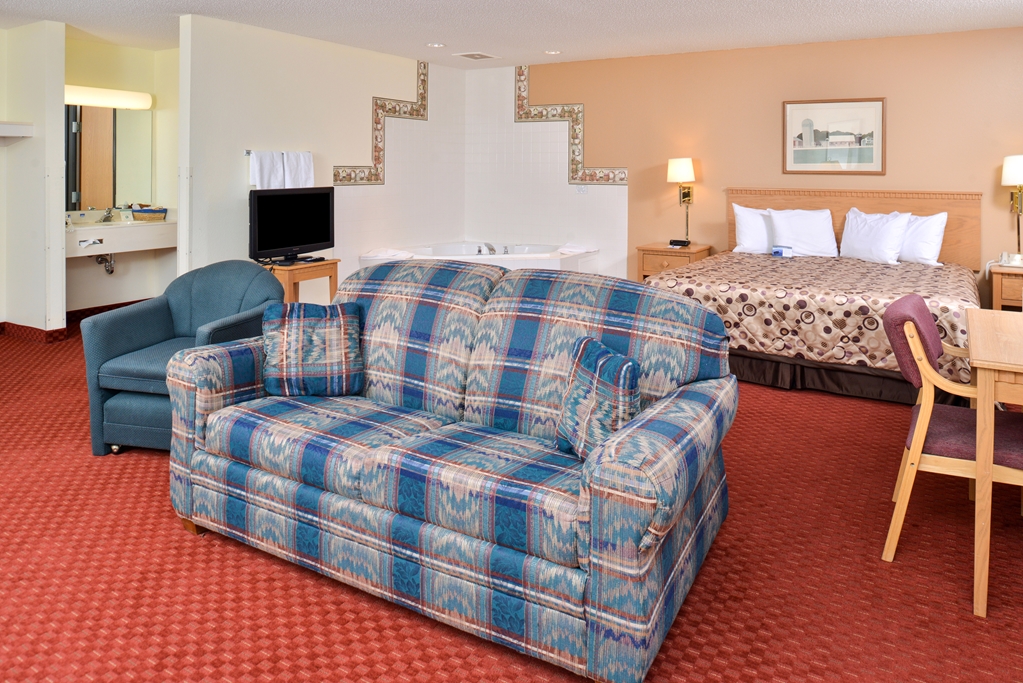 Americas Best Value Inn & Suites Spring Valley - photo 8