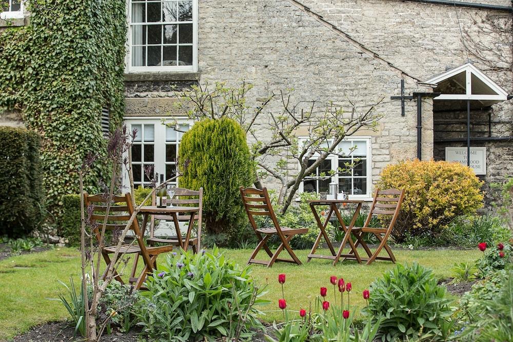 Bramwood Self Catering Holiday Cottages — 4-Star Luxury Hotel in Pickering, United Kingdom