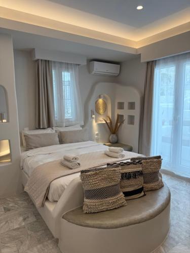 Fratelli Rooms in Tinos, Greece