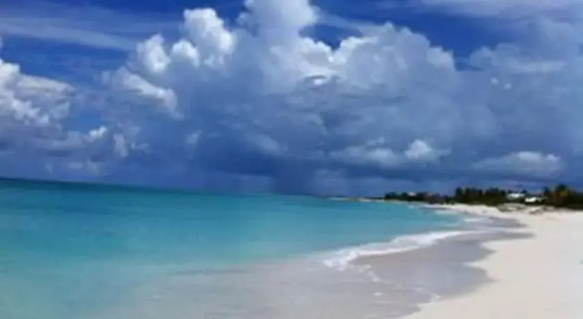 Seabreeze Villa — 4-Star Luxury Hotel in Providenciales, Turks and Caicos Islands
