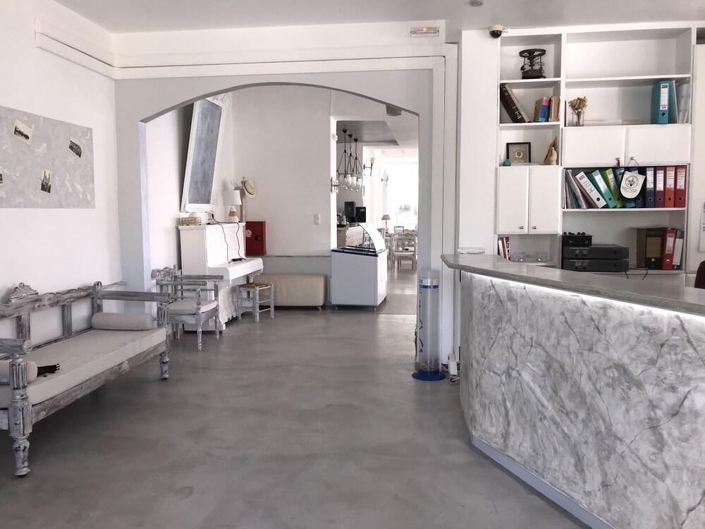Di Mare — Ano Syros — photo 3