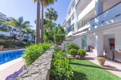 Las Canas beach ground floor first line beach Marbella golden mile — 4-Star Luxury Hotel in Marbella, Spain