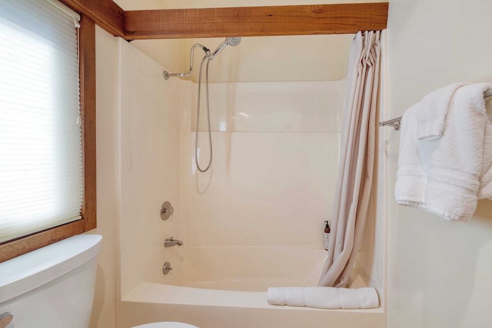Serene Crest by Avantstay A Design Near Beaches - photo 17
