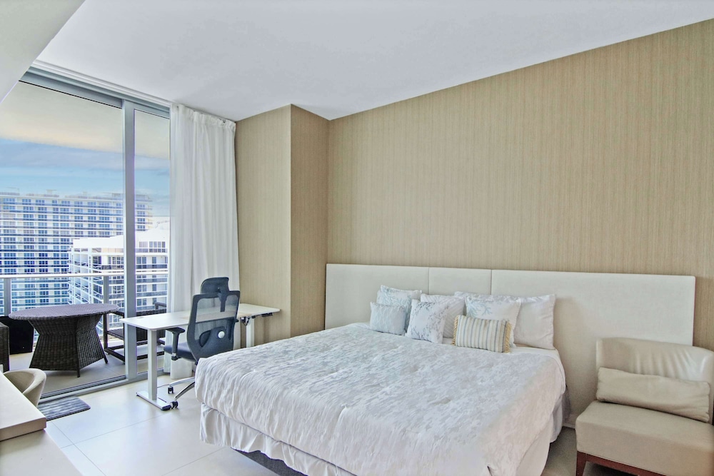 Luxury Penthouse 4 BDR With Resort Amenities - photo 7