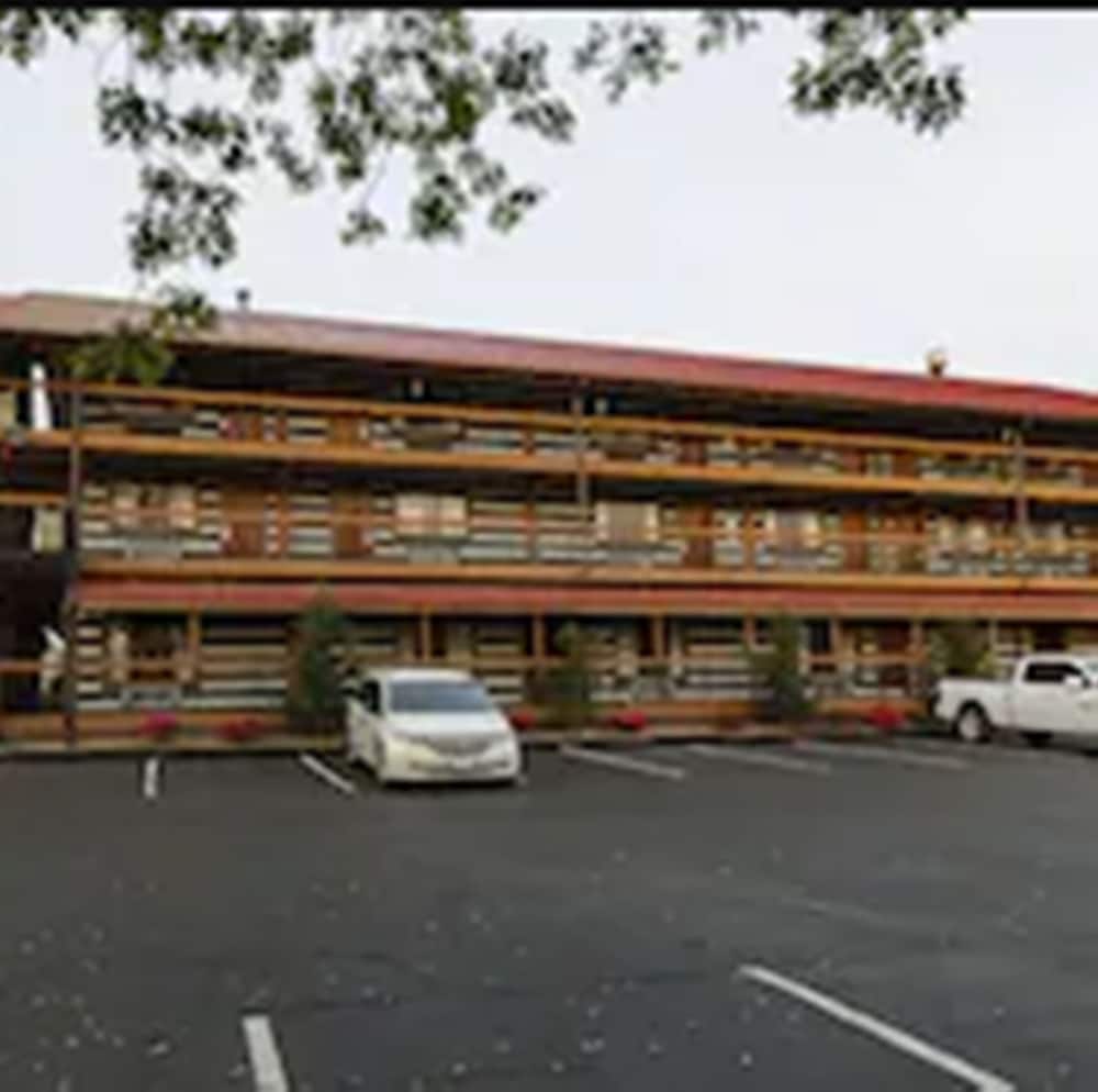 Timbers Lodge - photo 33