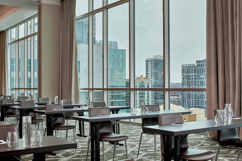 SpringHill Suites by Marriott Nashville Downtown Convention Center - photo 51