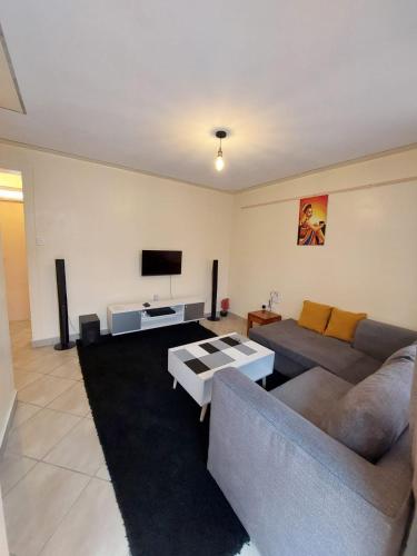 Lux Suites Balozi Apartment South B