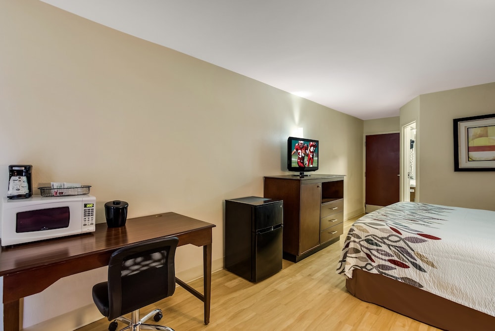 Red Roof Inn Nashville Music City - photo 10