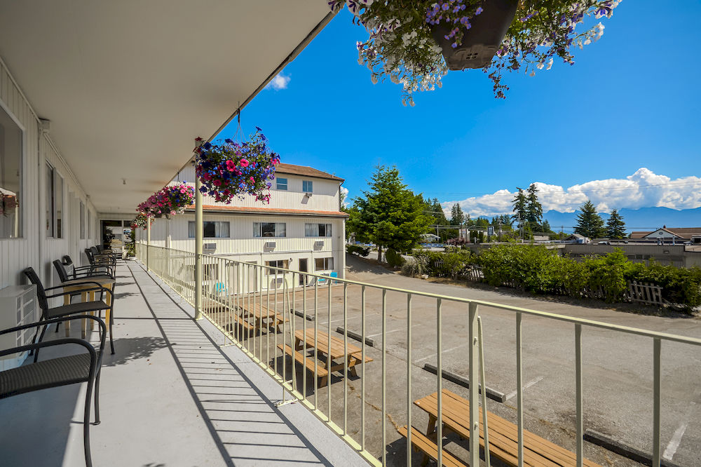 Sunnycrest Motel — hotel in Gibsons