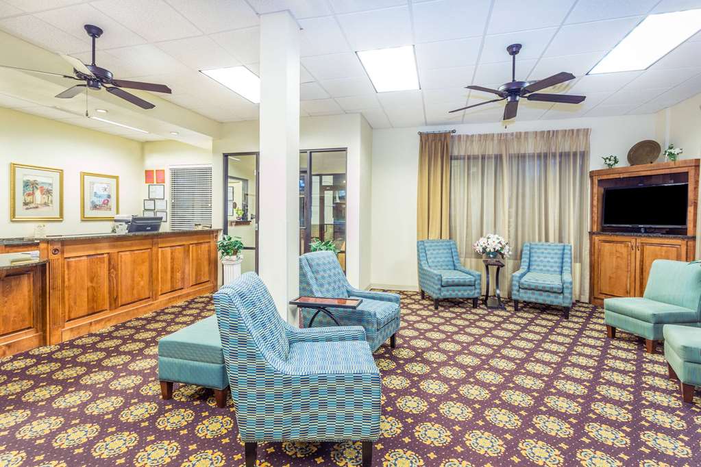 Days Inn by Wyndham Valdosta Near Valdosta Mall - photo 3