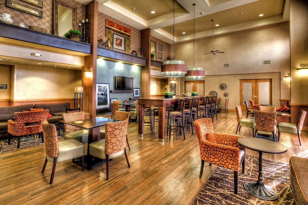 Hampton Inn & Suites Kalamazoo Oshtemo - featured photo