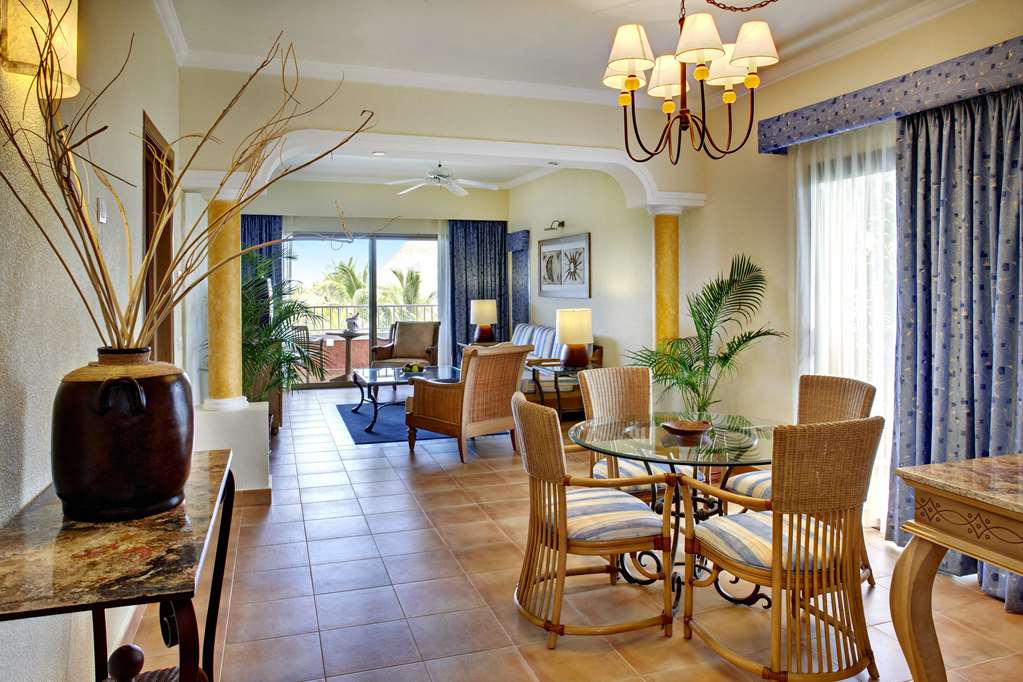 BMAYACO ROOM