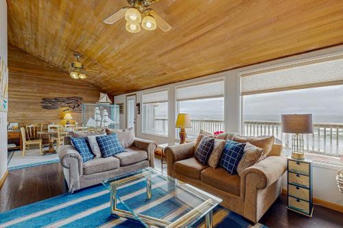 At The Seaside in Lincoln Beach, United States