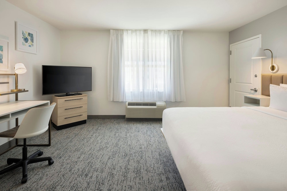TownePlace Suites by Marriott Tampa Westshore Airport - photo 7